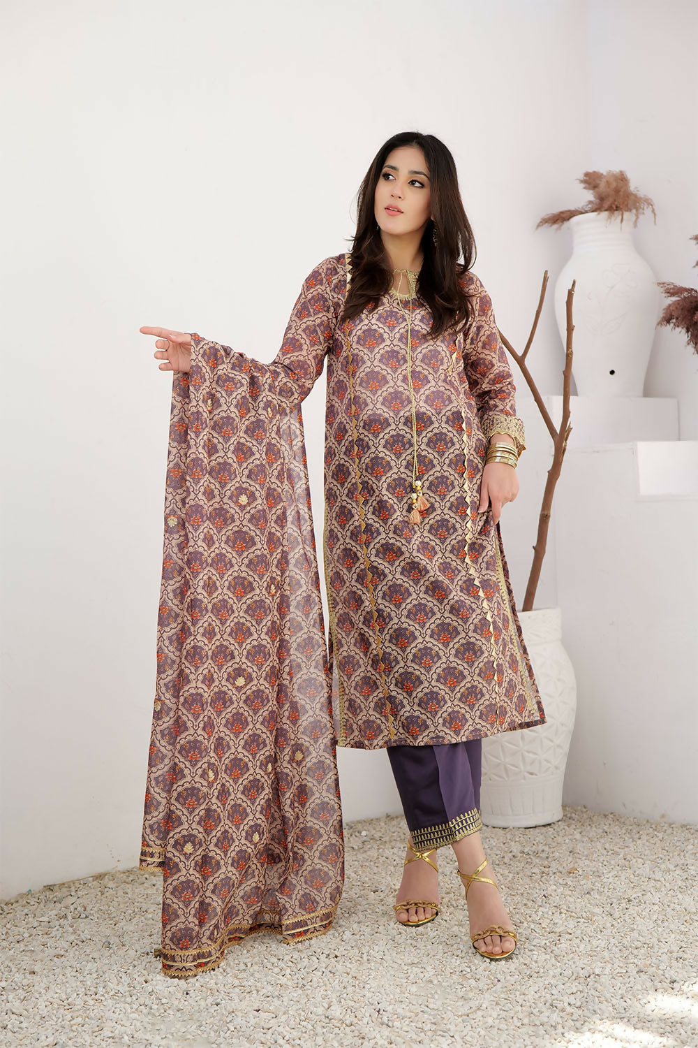 Senorita LDD-02999 formal 3-piece ethnic suit: purple patterned kurta with matching pants and dupatta