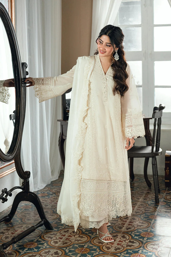 Pakistani Casual Dresses At Discounted Prices in USA String & Thread Pakistani Casual Dresses At Discounted Prices in USA String & Thread