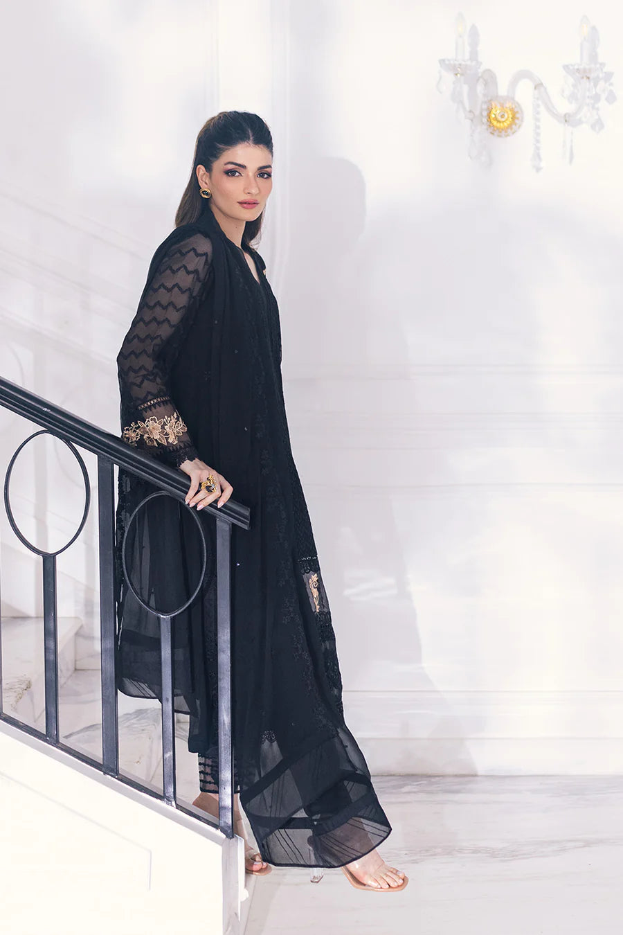 Azure - Cendre Muse – String & Thread