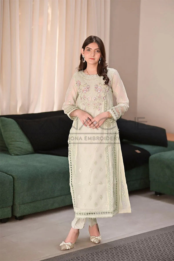 Green Pakistani Dresses & Suits At Best Price in USA String & Thread Green Pakistani Dresses & Suits At Best Price in USA String & Thread